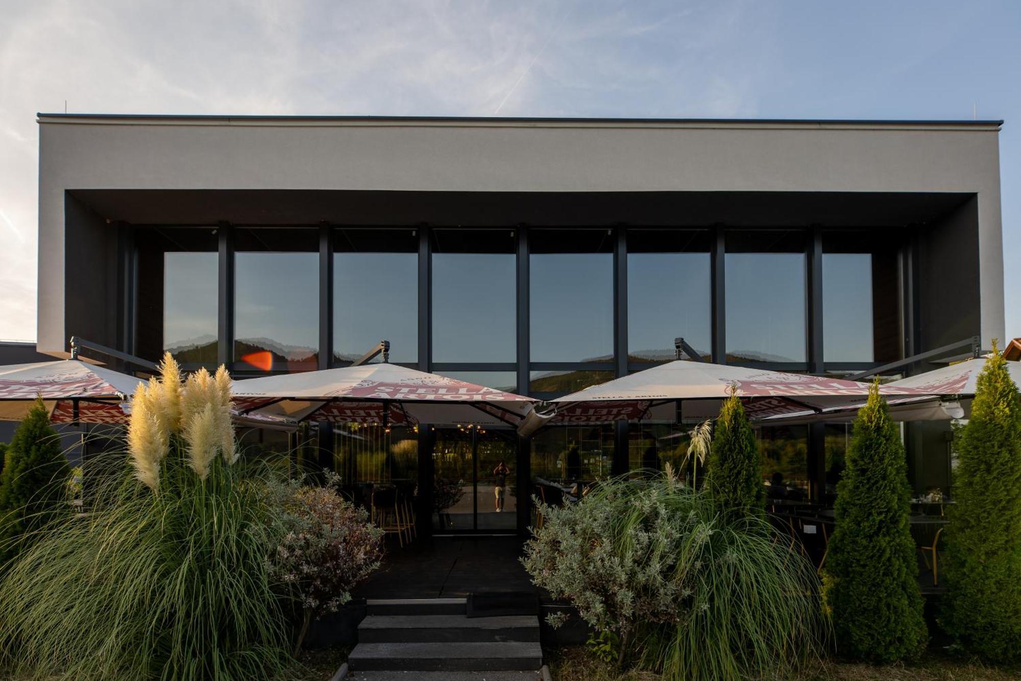 Hotel IN Zepce Exterior foto